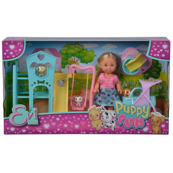 Evi na placu zabaw dla szczeniaków